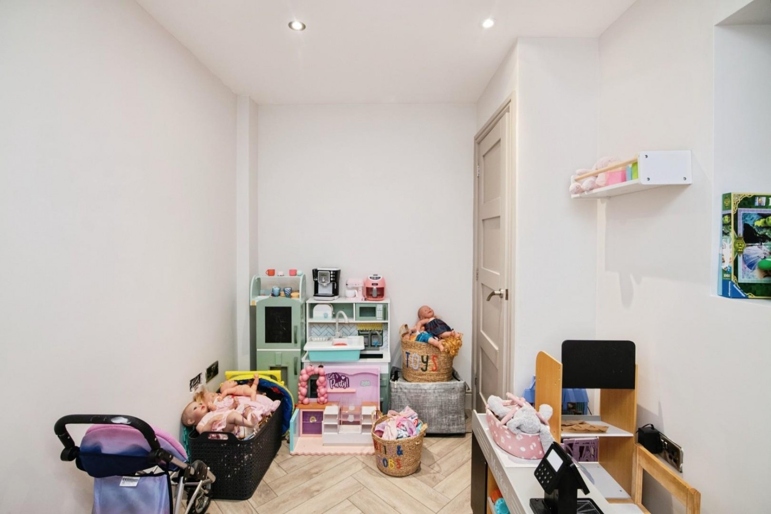 Crabmill Close, Knowle, Solihull