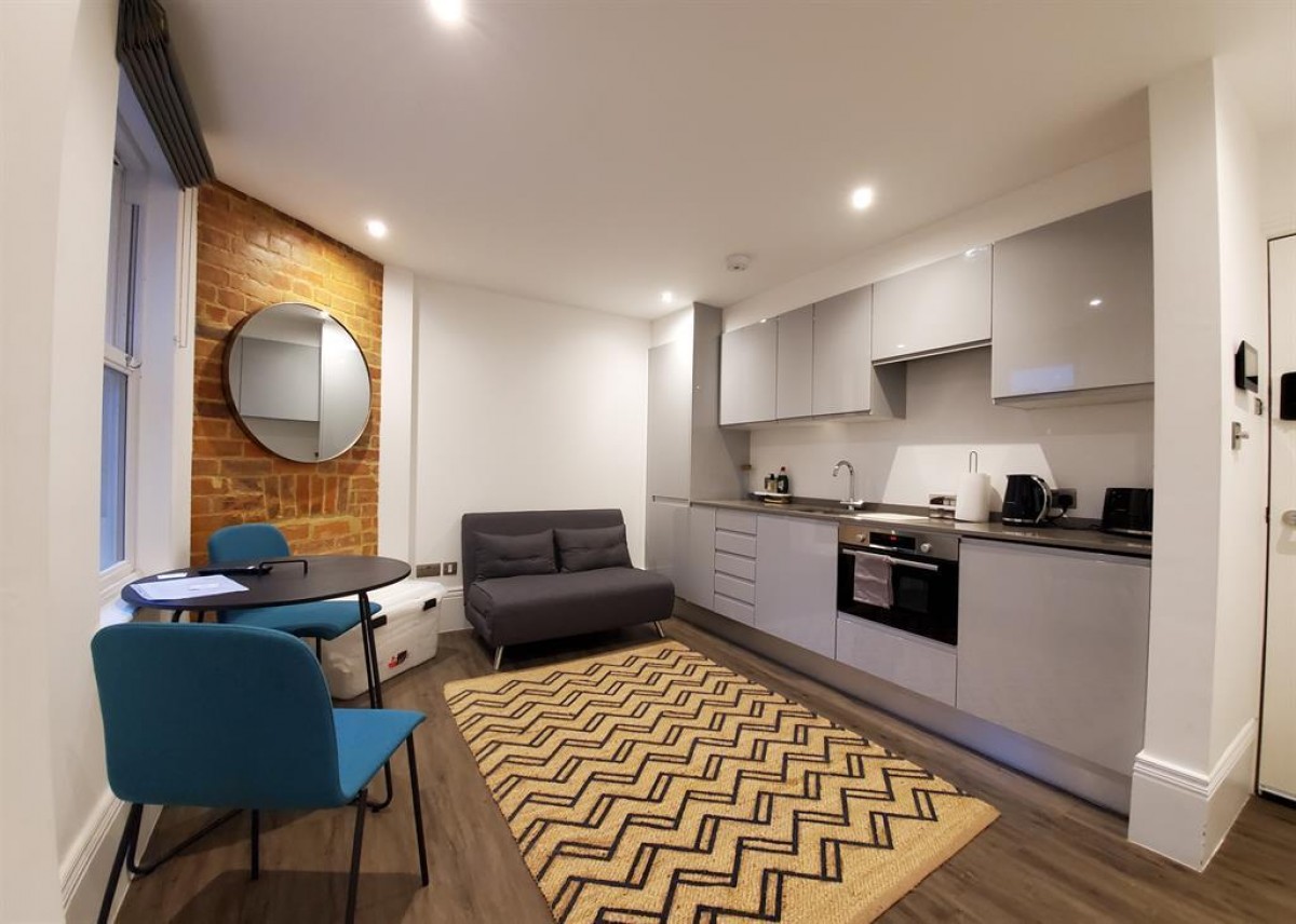 Friar Street, Reading, RG1 1HE