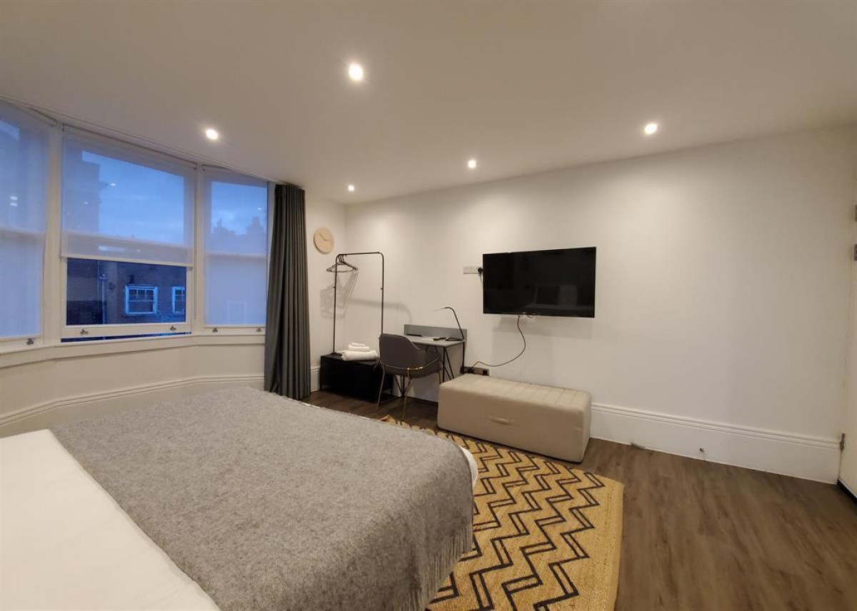 Friar Street, Reading, RG1 1HE