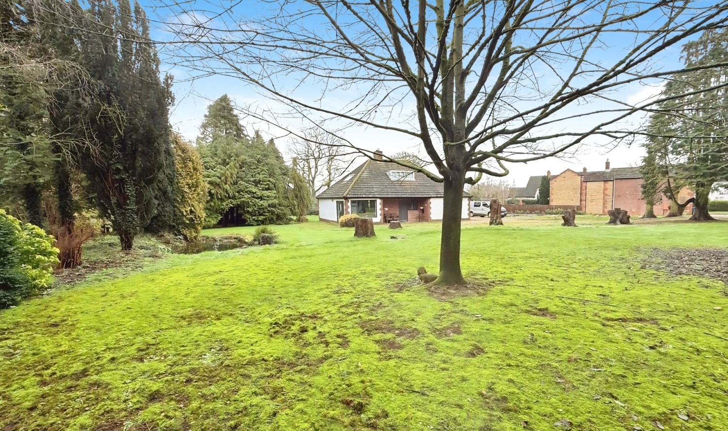 High Street, Snitterby, Gainsborough