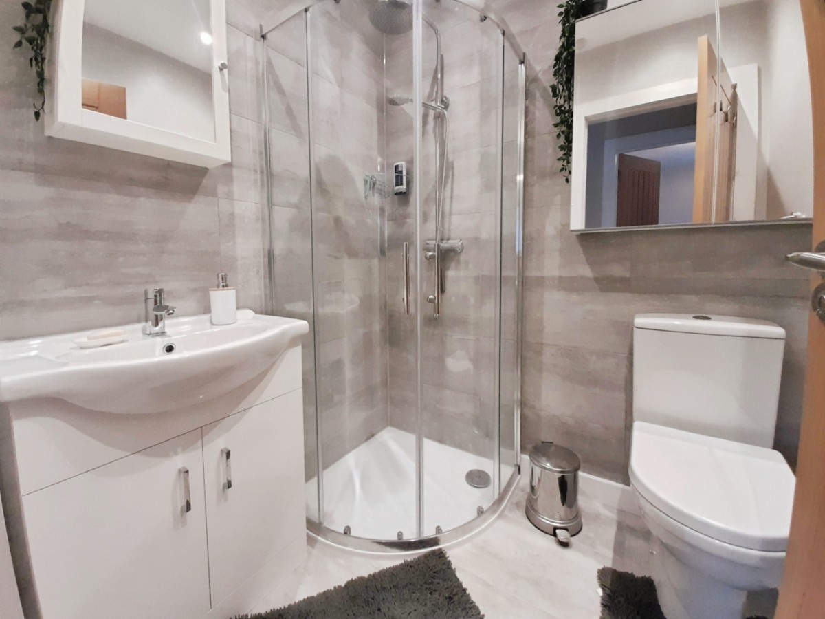 High Street, Snitterby, Gainsborough