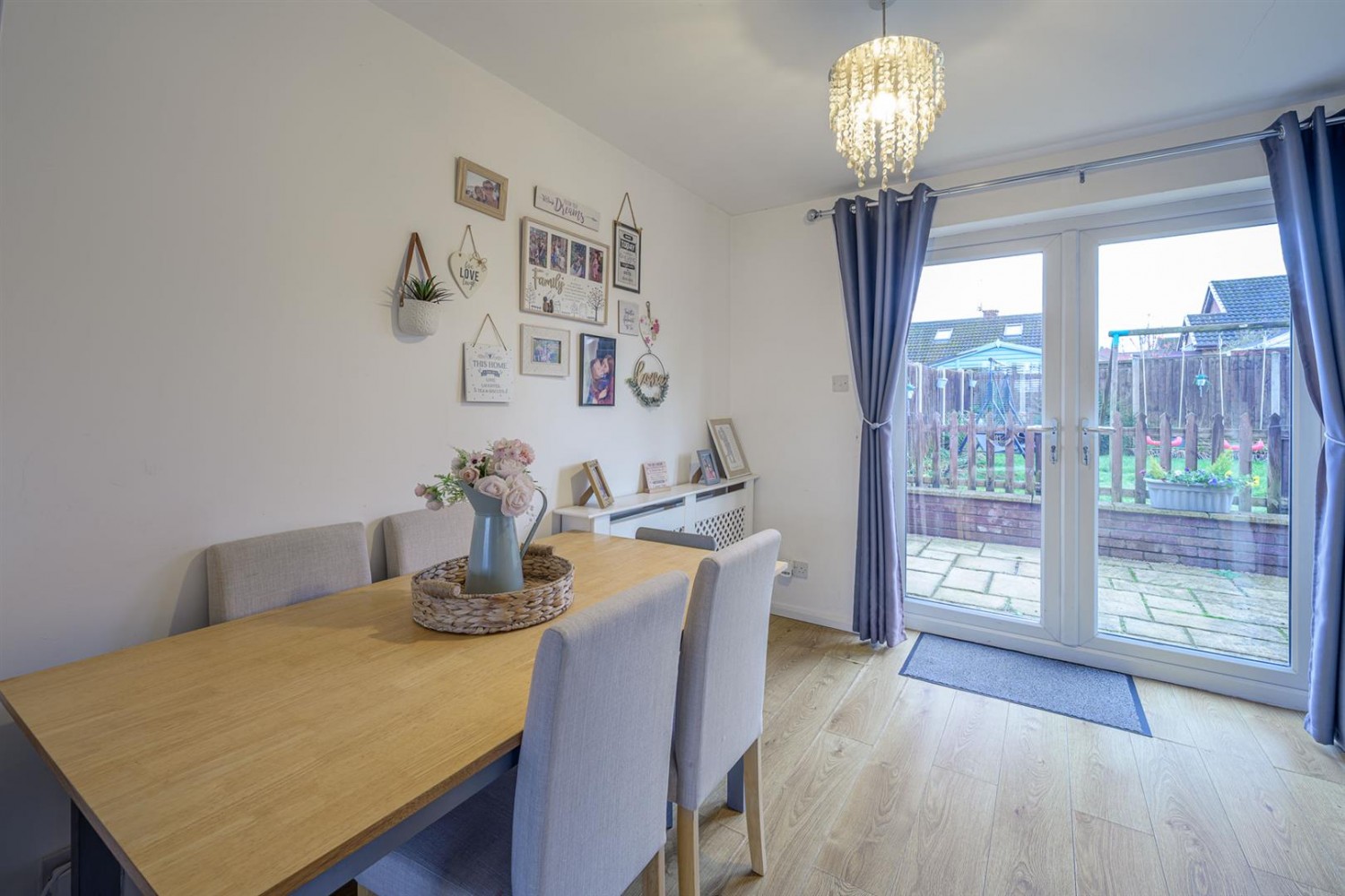 Rose Avenue, Kingswinford, DY6 8LE