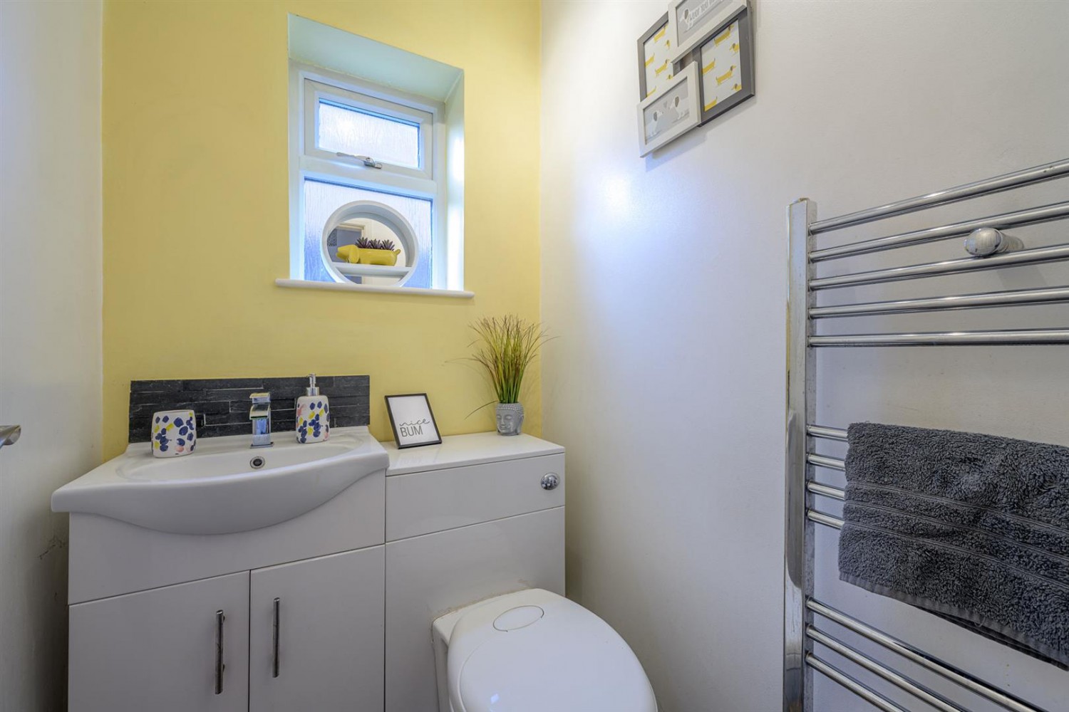 Rose Avenue, Kingswinford, DY6 8LE