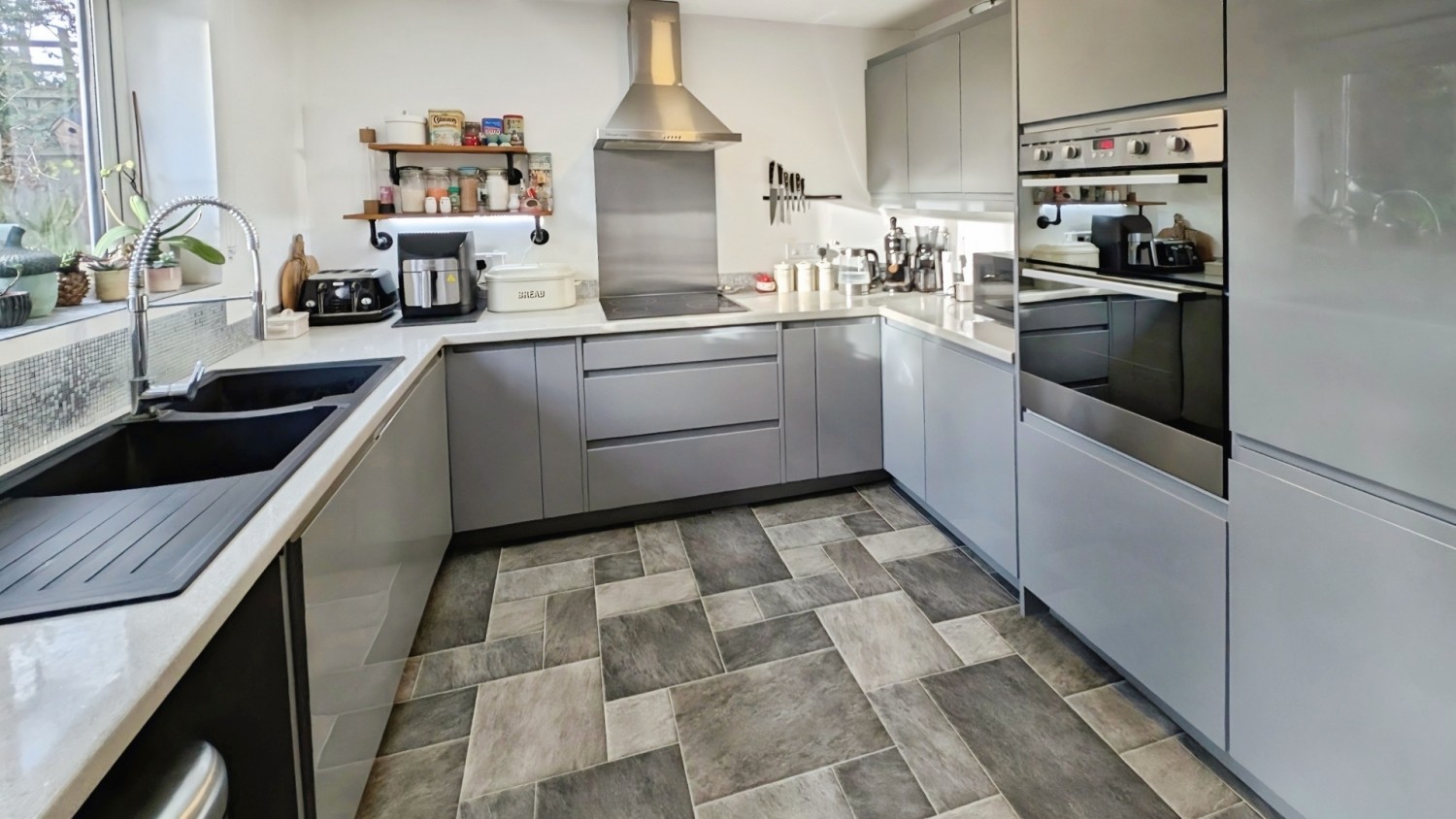 Cesson Close, Chipping Sodbury, Bristol