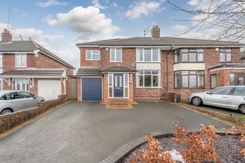 Standhills Road, Kingswinford, DY6 8JR