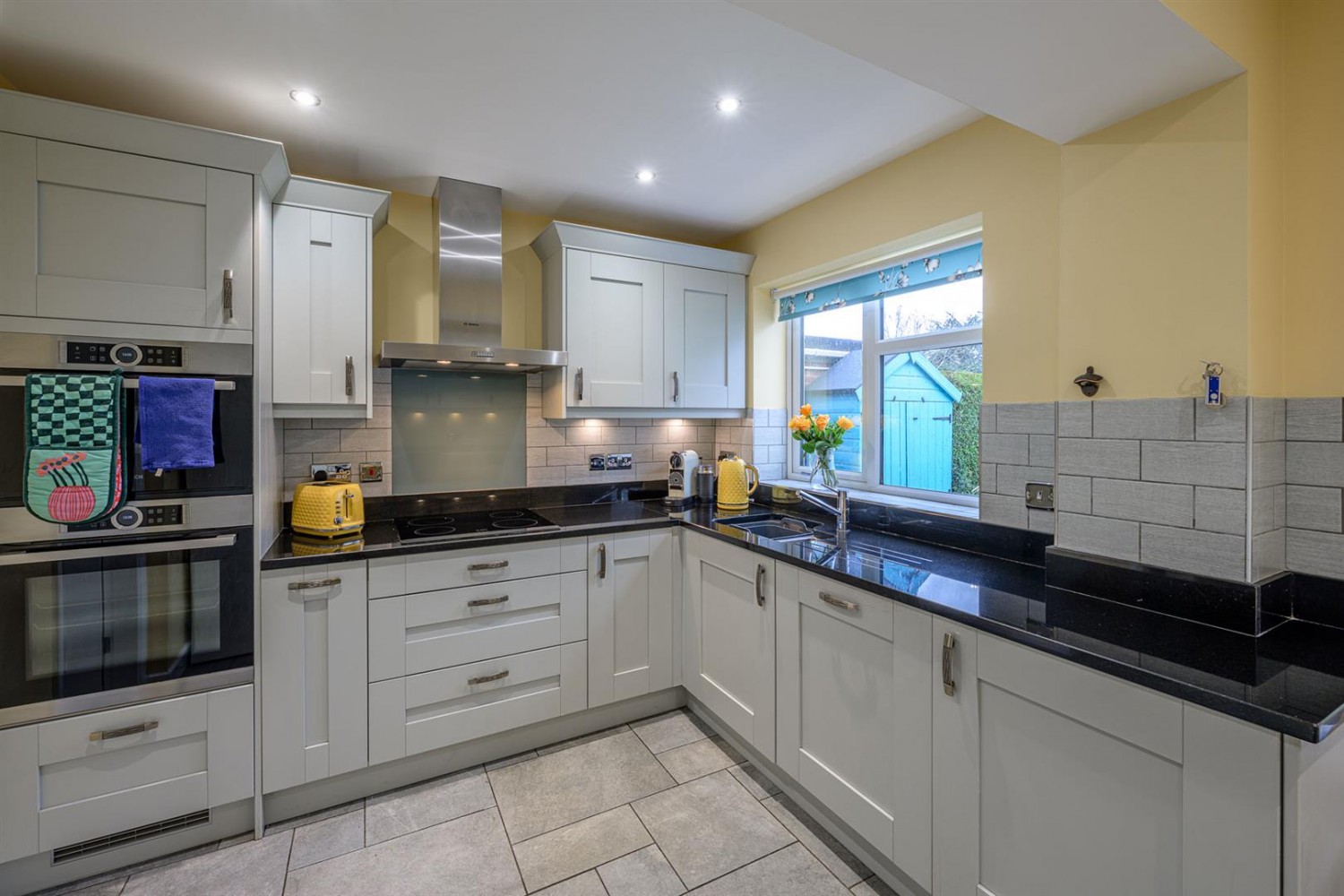 Standhills Road, Kingswinford, DY6 8JR