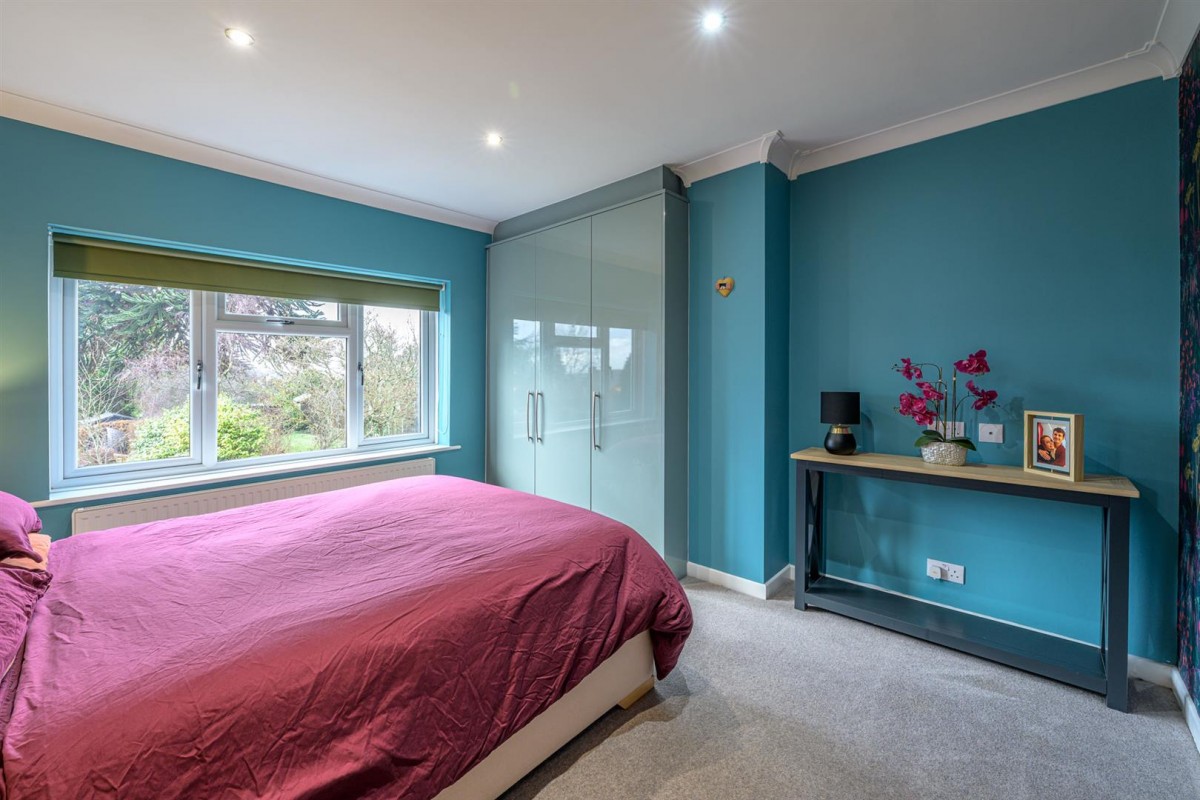 Standhills Road, Kingswinford, DY6 8JR