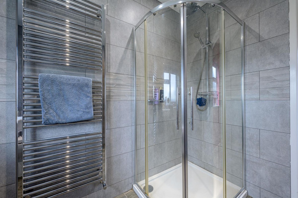 Standhills Road, Kingswinford, DY6 8JR