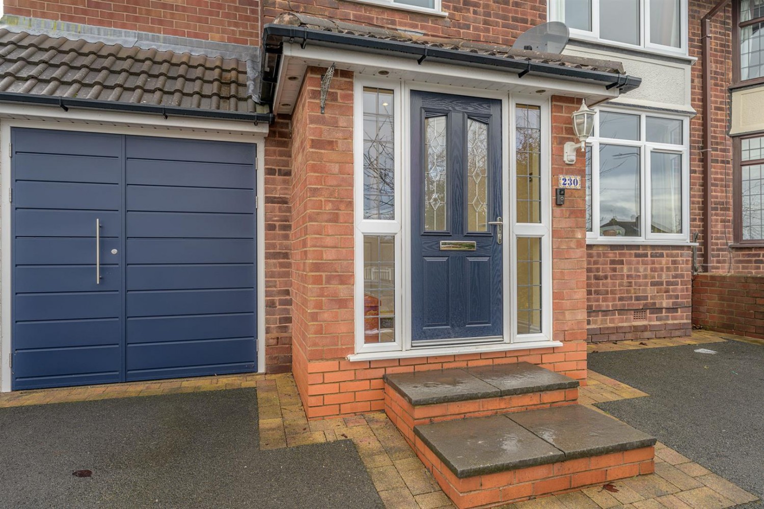 Standhills Road, Kingswinford, DY6 8JR