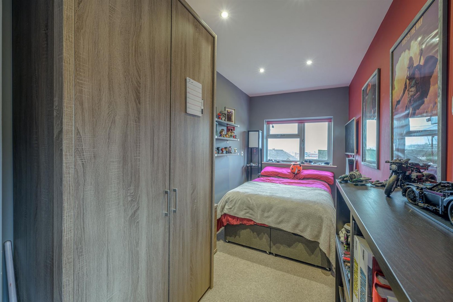 Standhills Road, Kingswinford, DY6 8JR