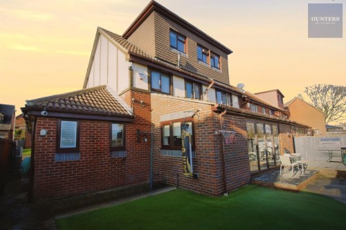 Sheridan Way, Pudsey, Leeds, LS28 9NU