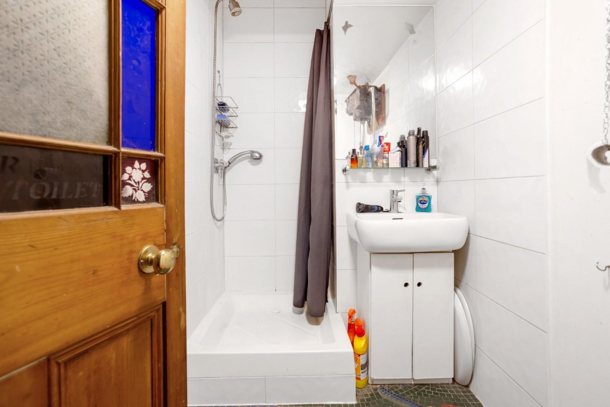 Clonbrock Road, London, N16