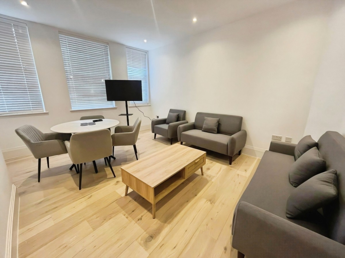 Uxbridge Road, Hanwell