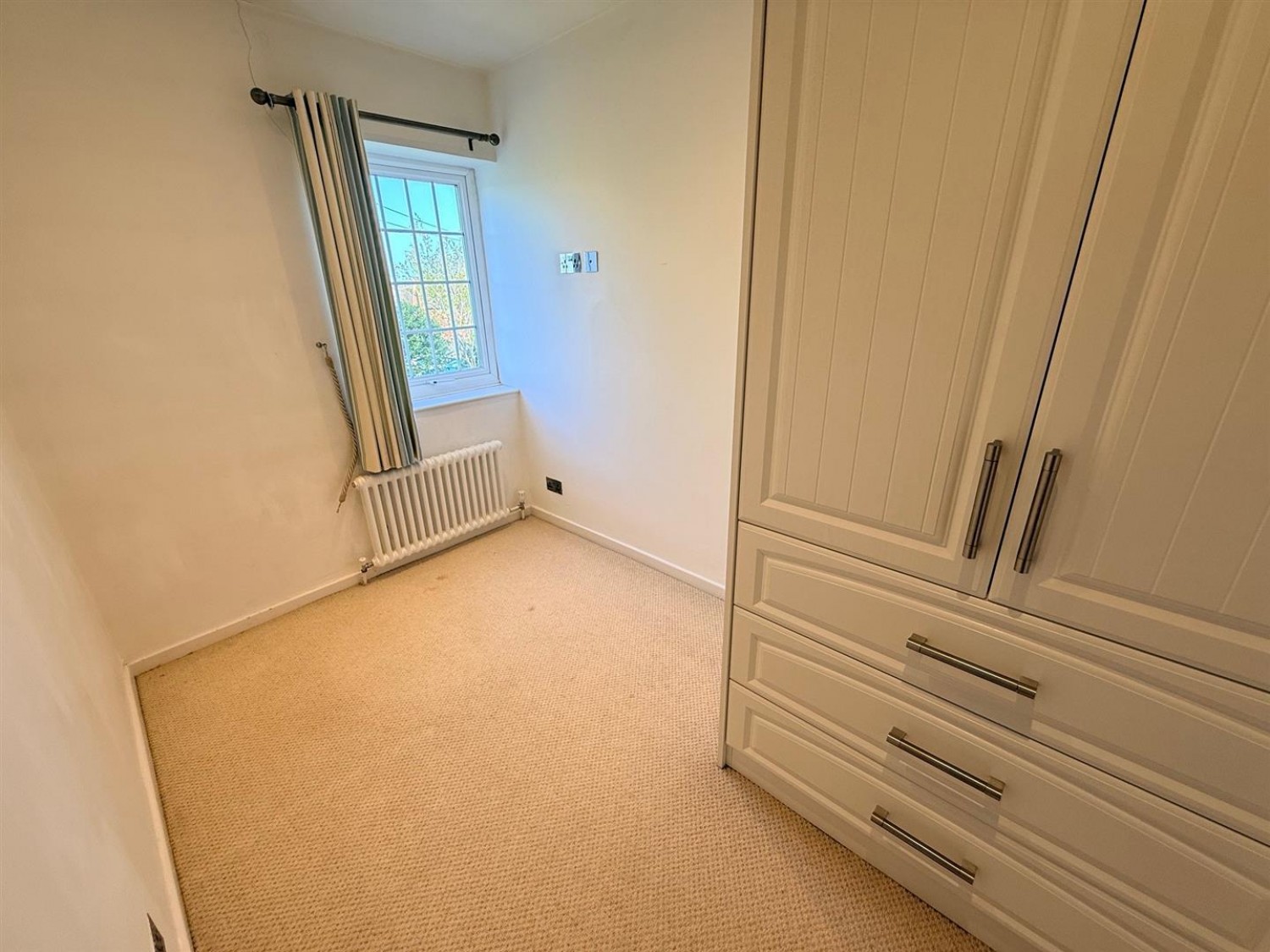 Austcliffe Road, Cookley, Kidderminster, DY10 3UR