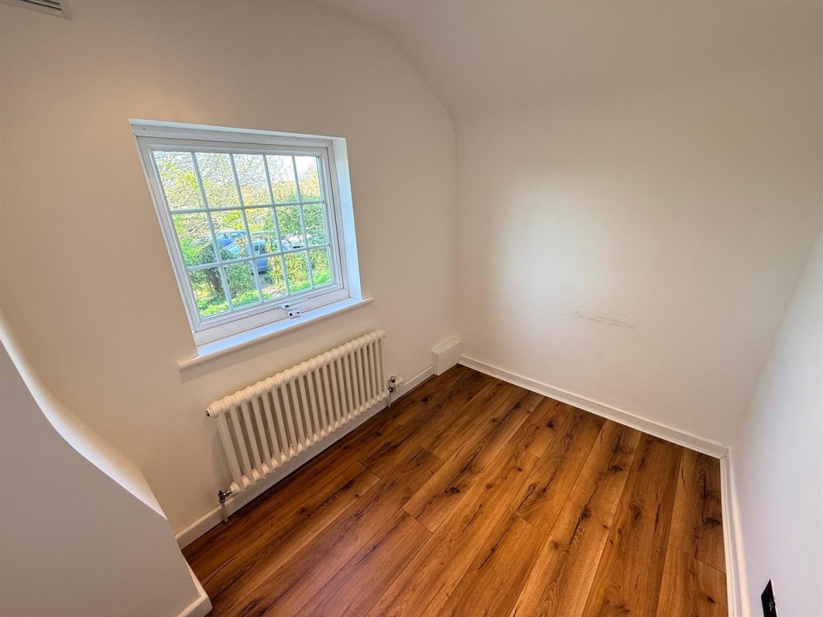 Austcliffe Road, Cookley, Kidderminster, DY10 3UR