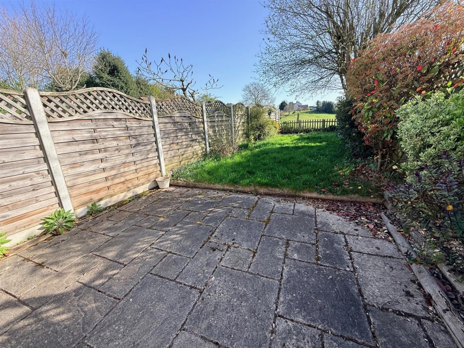 Austcliffe Road, Cookley, Kidderminster, DY10 3UR