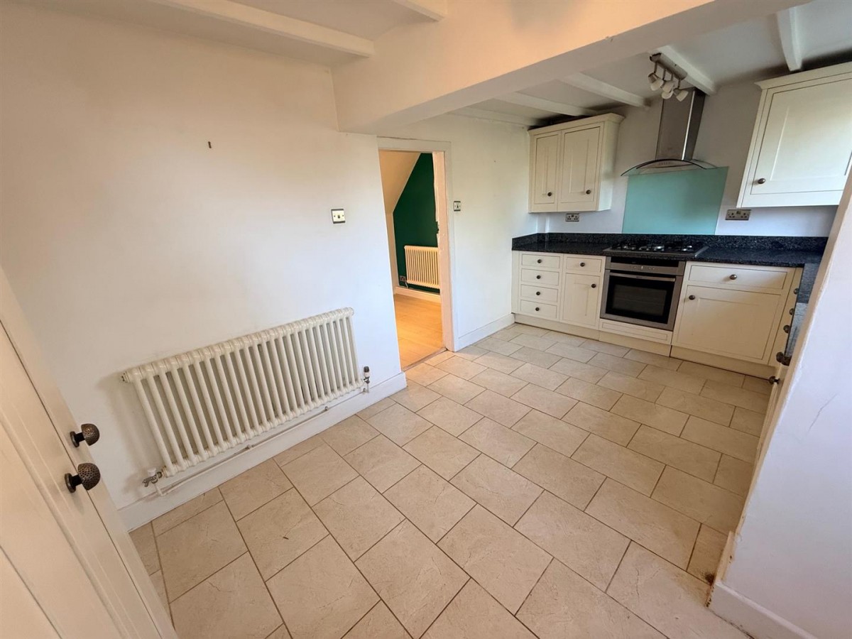 Austcliffe Road, Cookley, Kidderminster, DY10 3UR