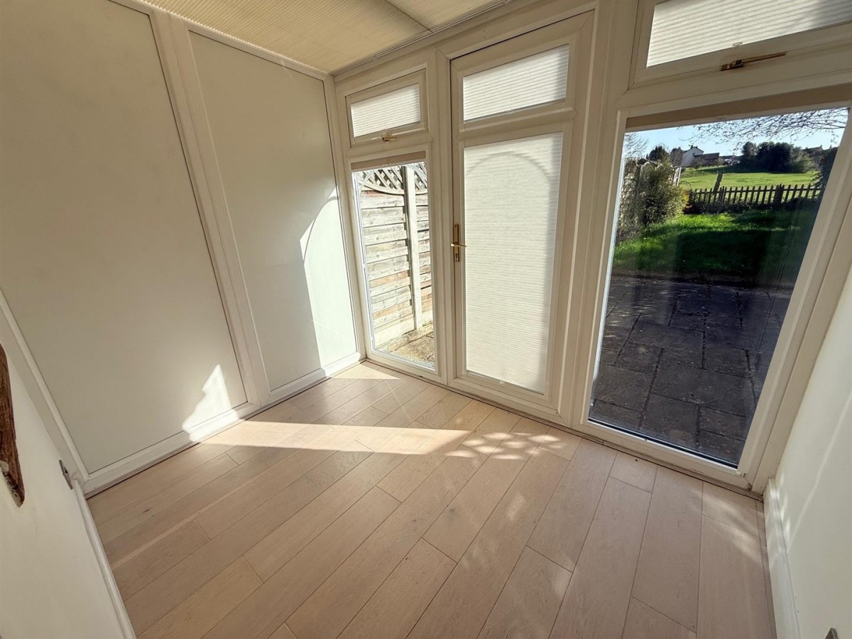 Austcliffe Road, Cookley, Kidderminster, DY10 3UR