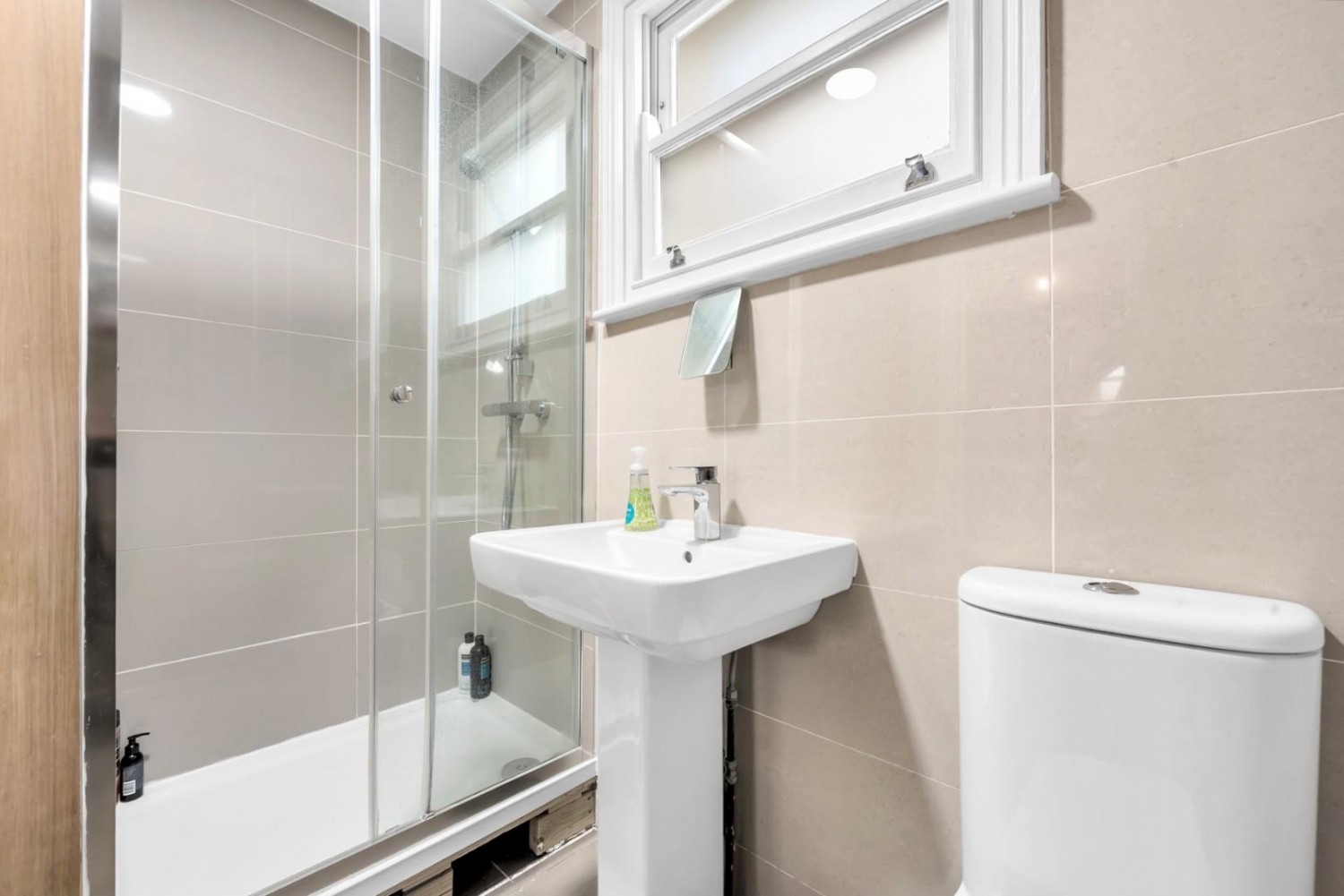 Brooke Road, London, N16