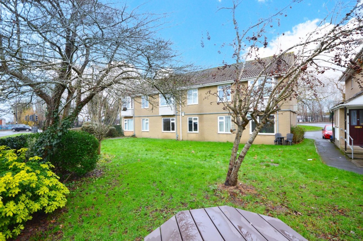 Button Close, Bristol