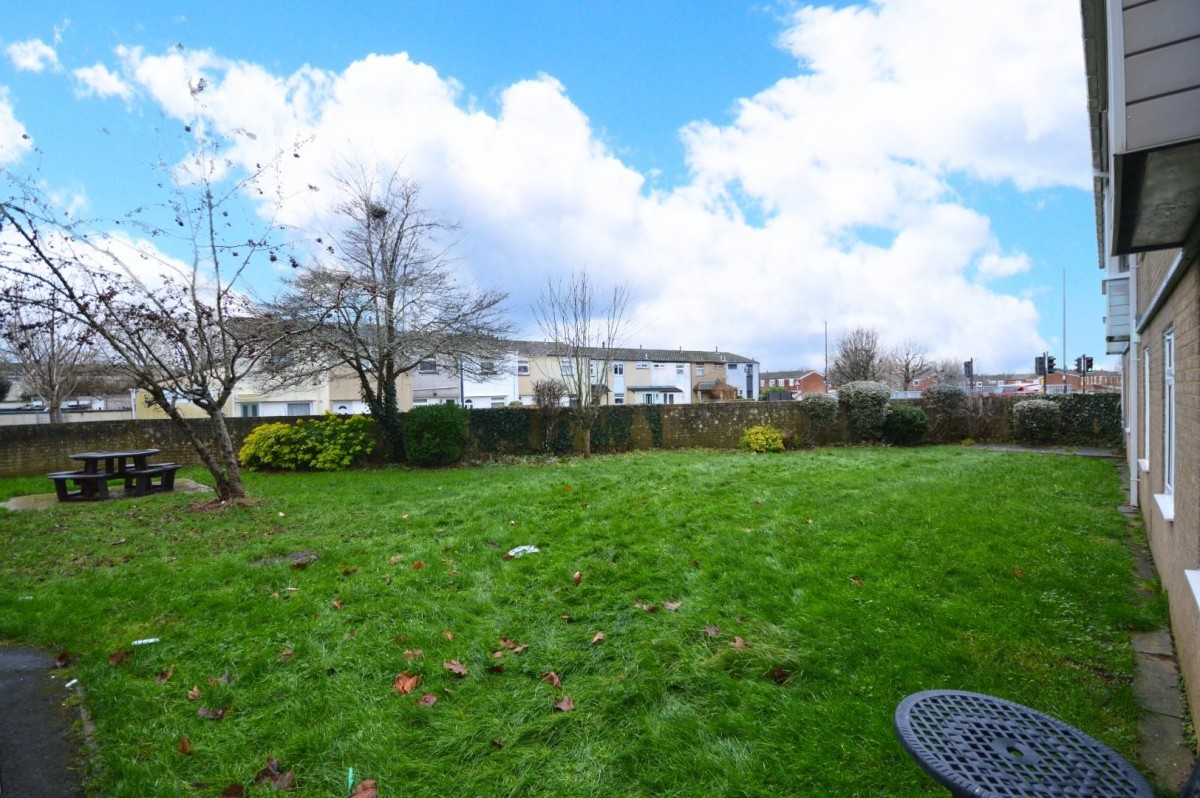 Button Close, Bristol