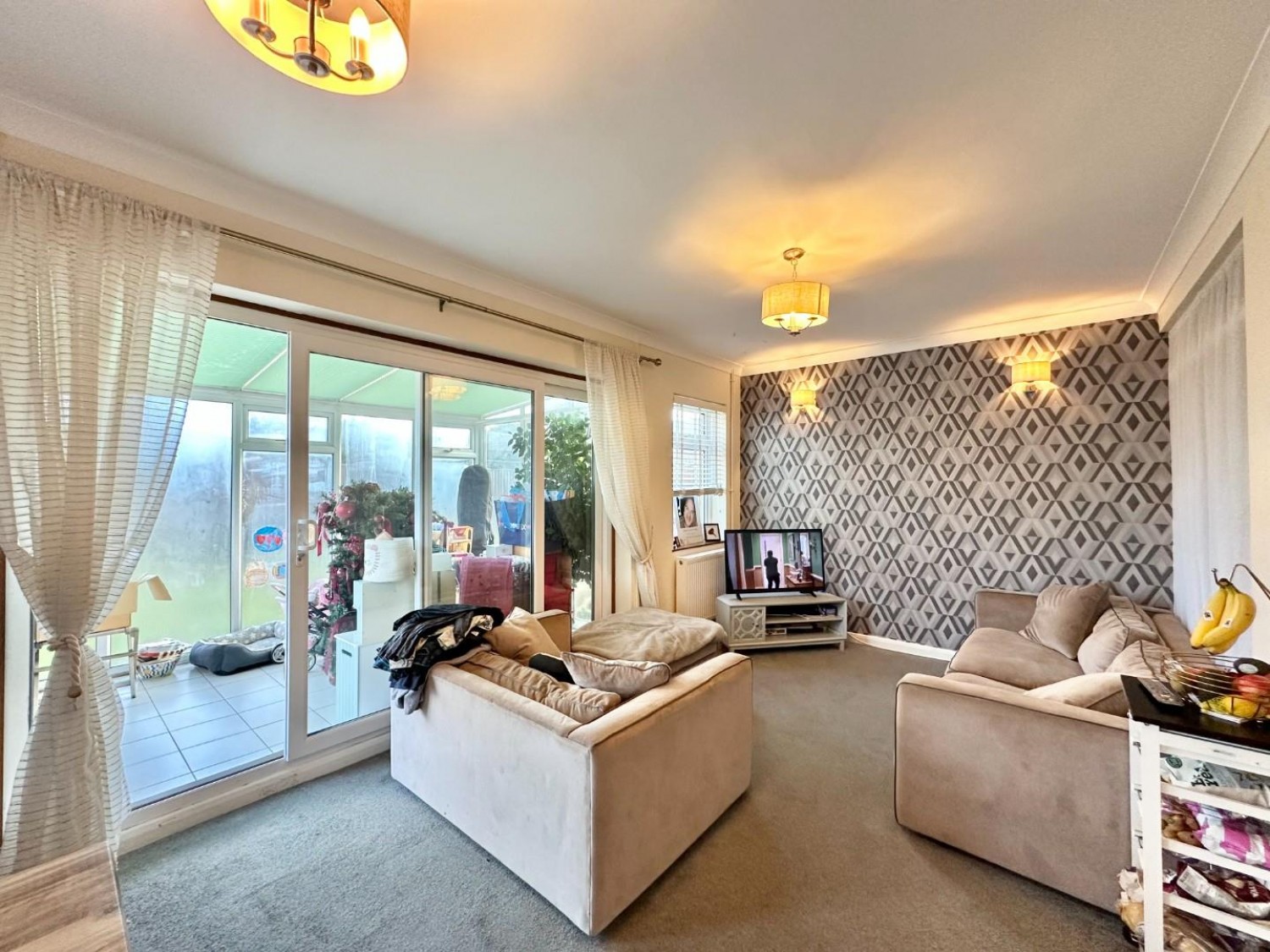 Mahlon Avenue, Ruislip