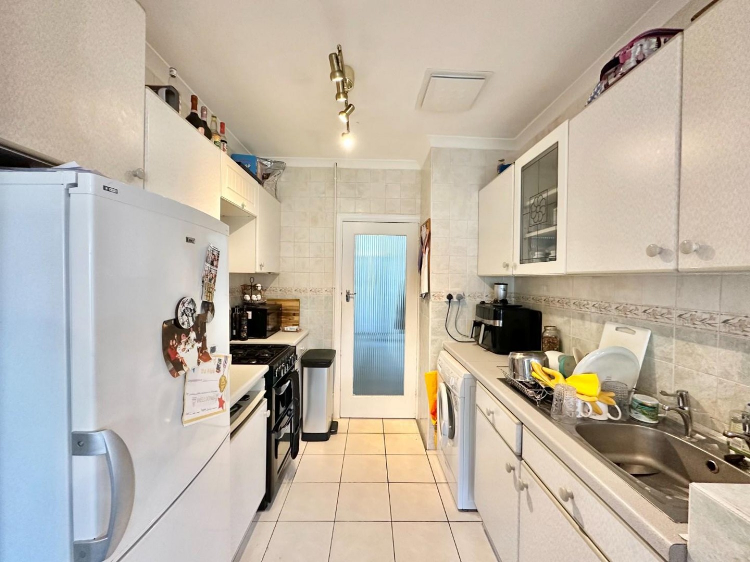 Mahlon Avenue, Ruislip