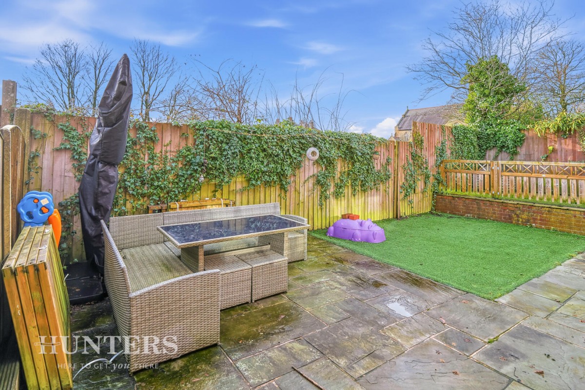 Petts Crescent, Littleborough OL15 8ED