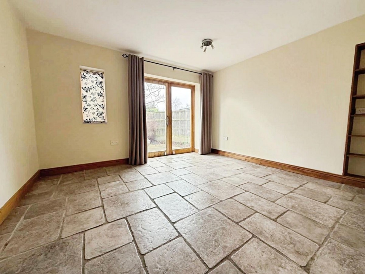 Steere Avenue, Tamworth