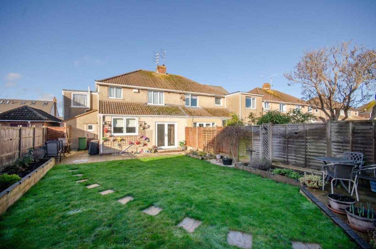 Bridgeleap Road, Downend. Bristol, BS16 6TP