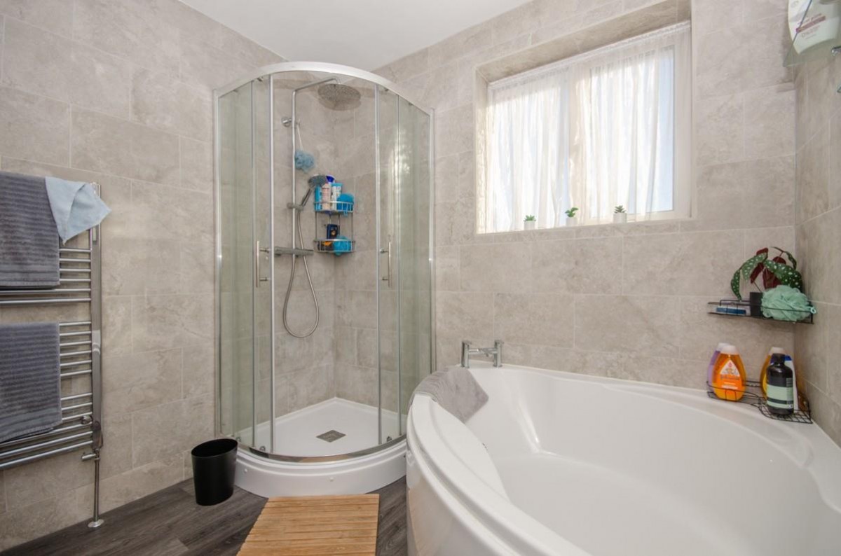 Bridgeleap Road, Downend. Bristol, BS16 6TP