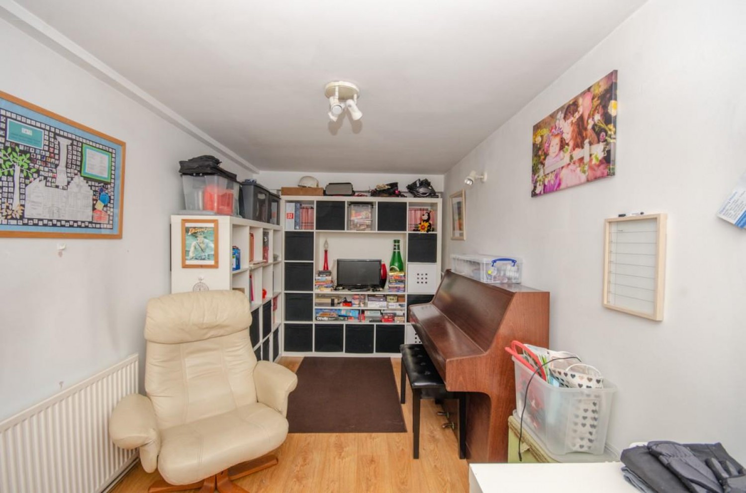 Bridgeleap Road, Downend. Bristol, BS16 6TP