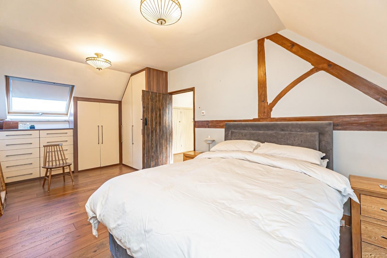 High Street, Cheddington, LU7 0RQ