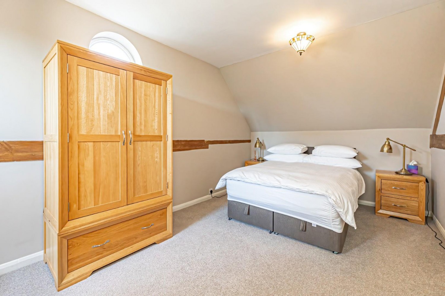 High Street, Cheddington, LU7 0RQ