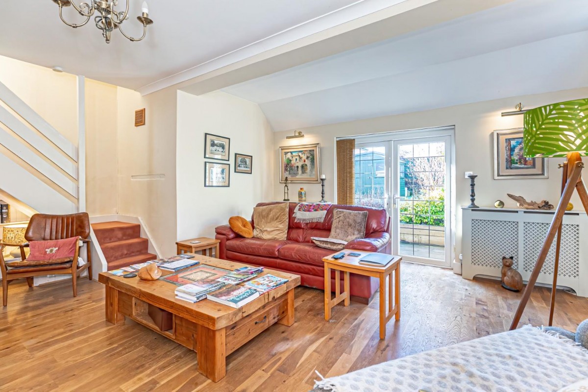 High Street, Cheddington, LU7 0RQ