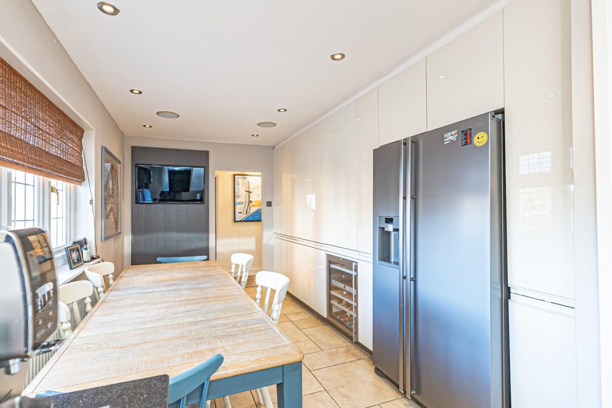 High Street, Cheddington, LU7 0RQ