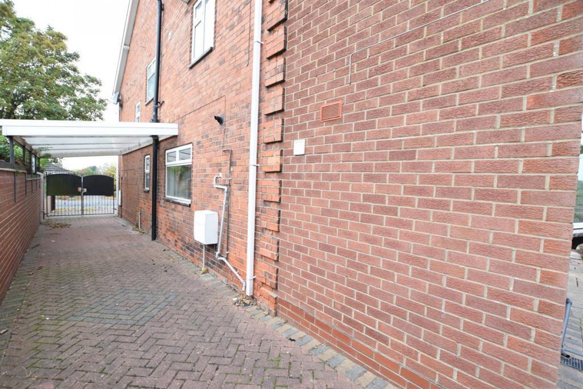 Avenue Vivian, Scunthorpe