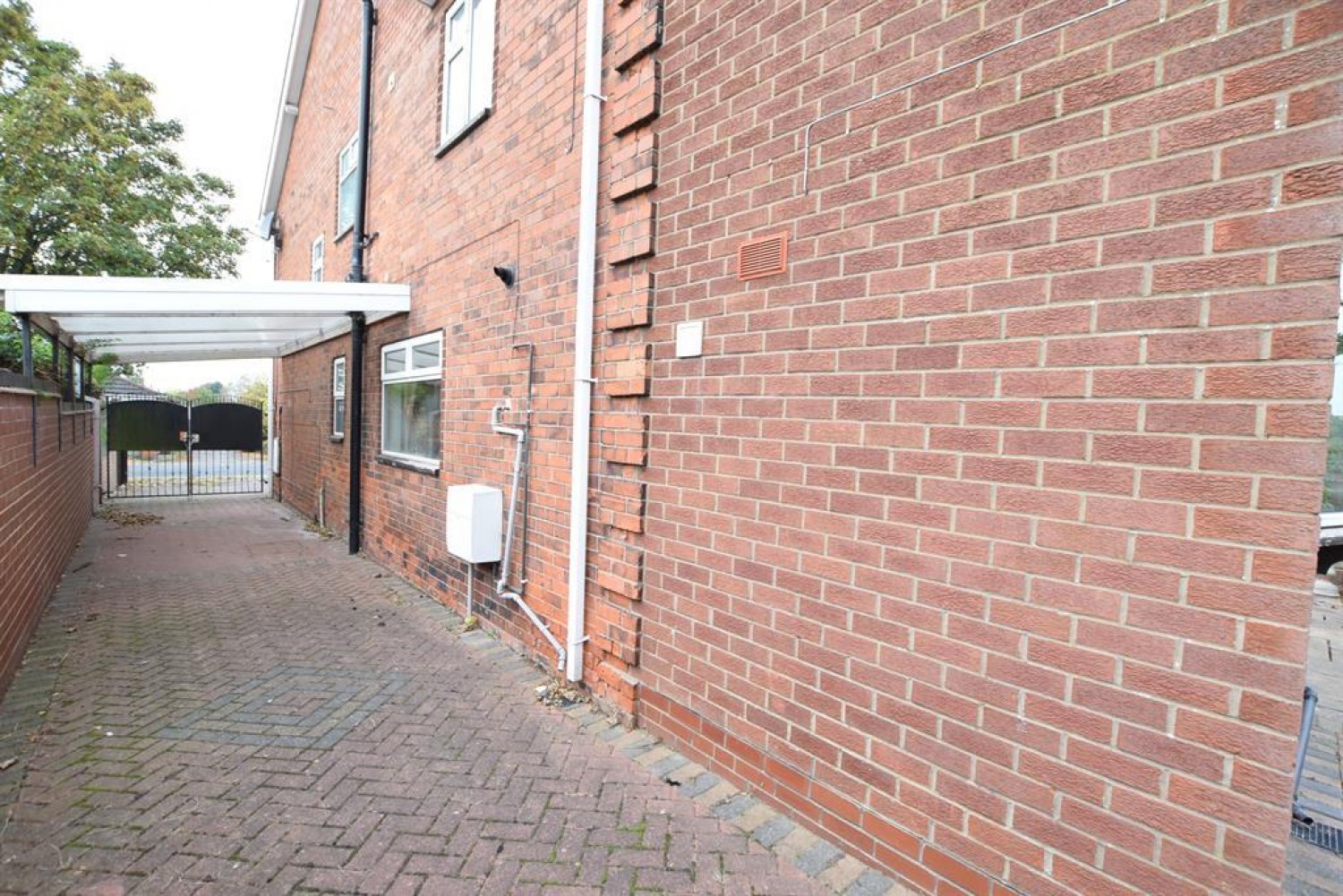 Avenue Vivian, Scunthorpe