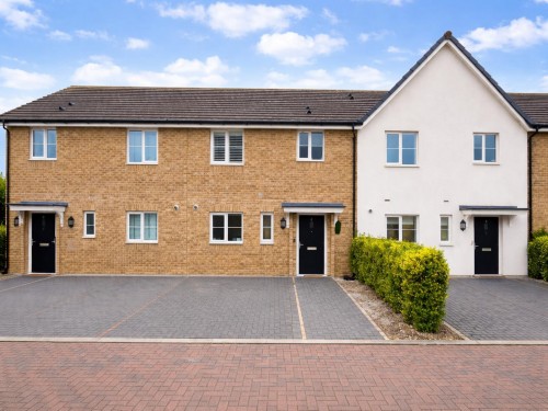 Ash Road, Chigwell, IG7