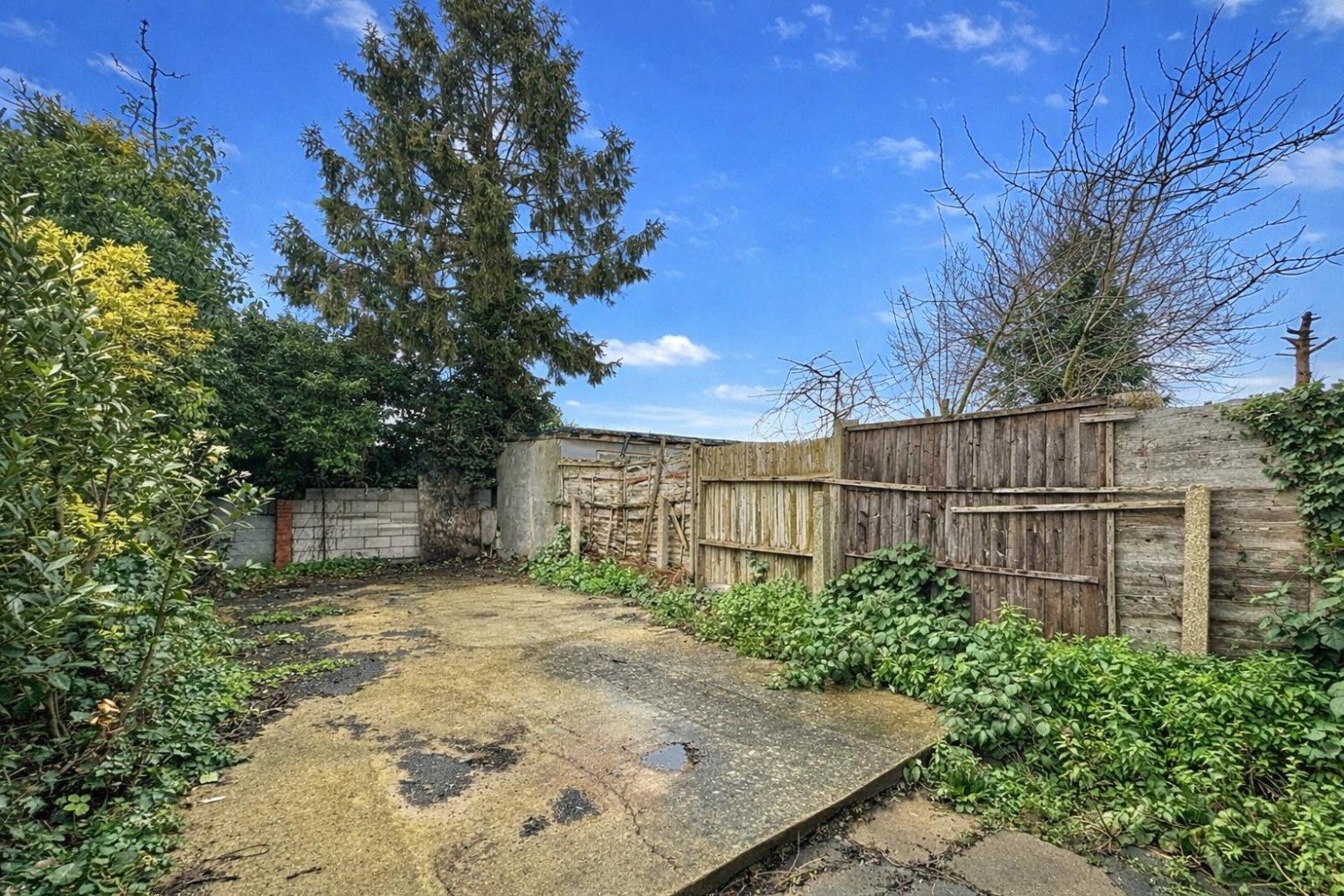 Mount Avenue, Southall