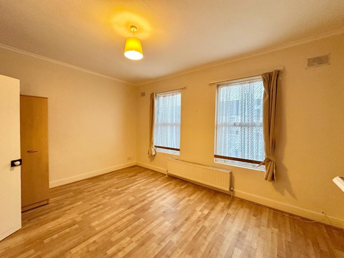 Mount Avenue, Southall