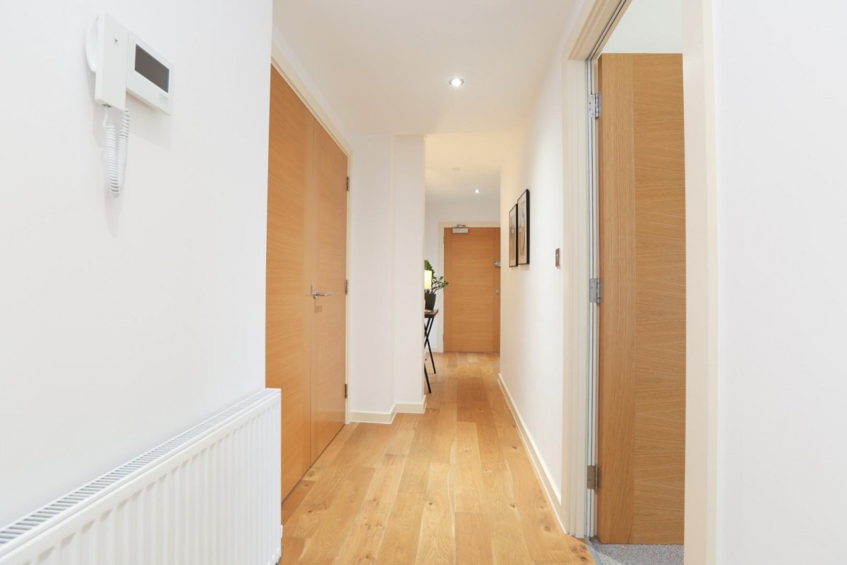 Camberwell New Road. London, SE5