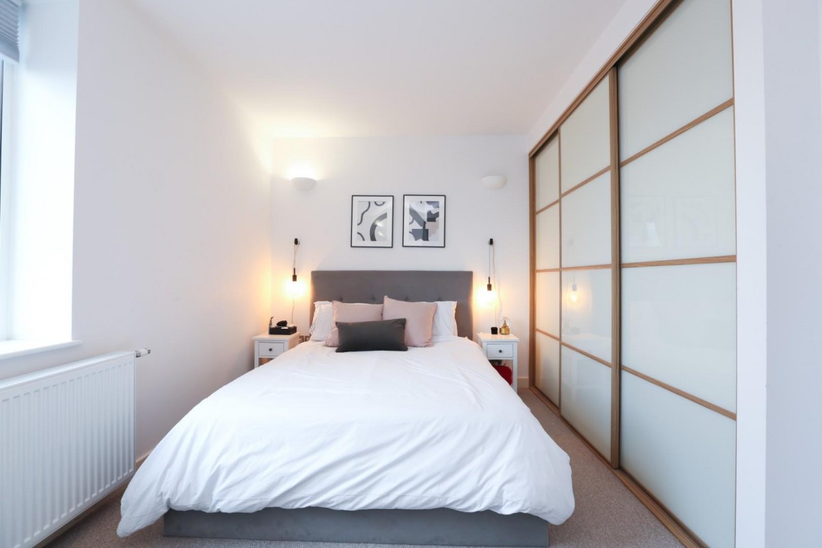 Camberwell New Road. London, SE5