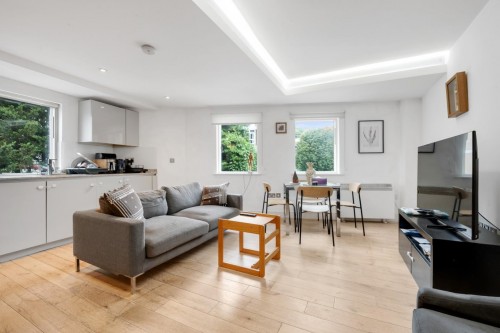 Finchley Road, London