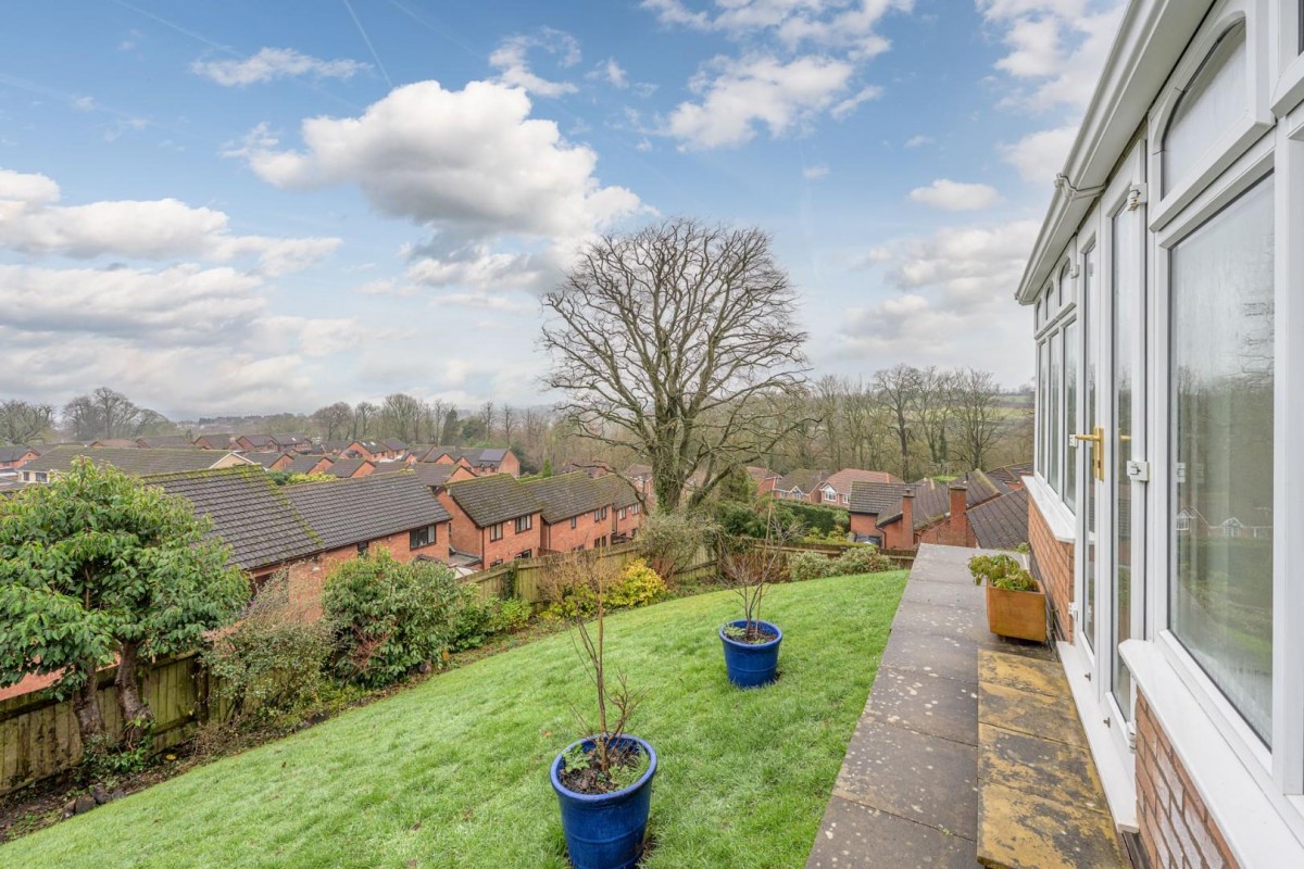 Botany Drive, Dudley