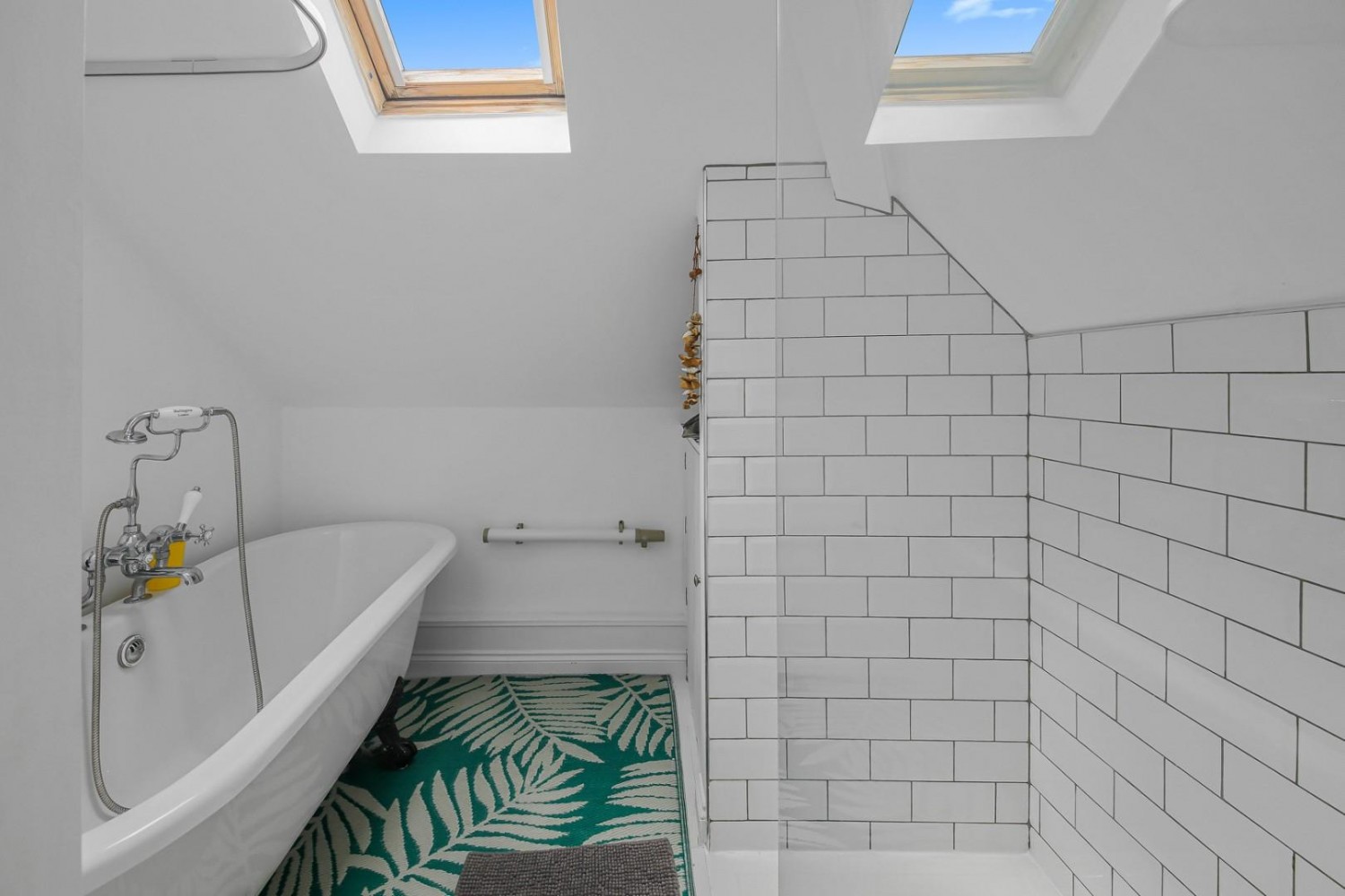 West Bank, London, N16