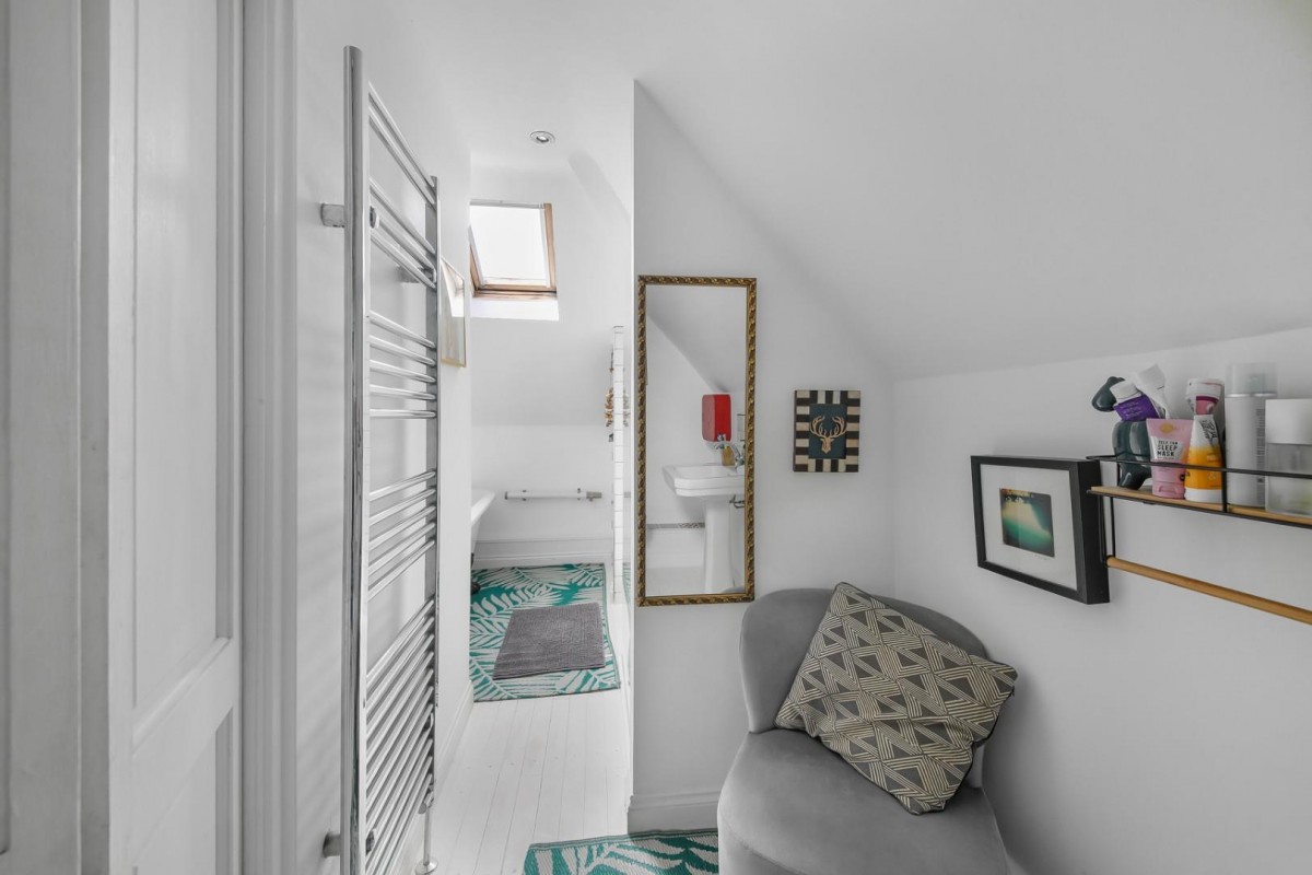 West Bank, London, N16