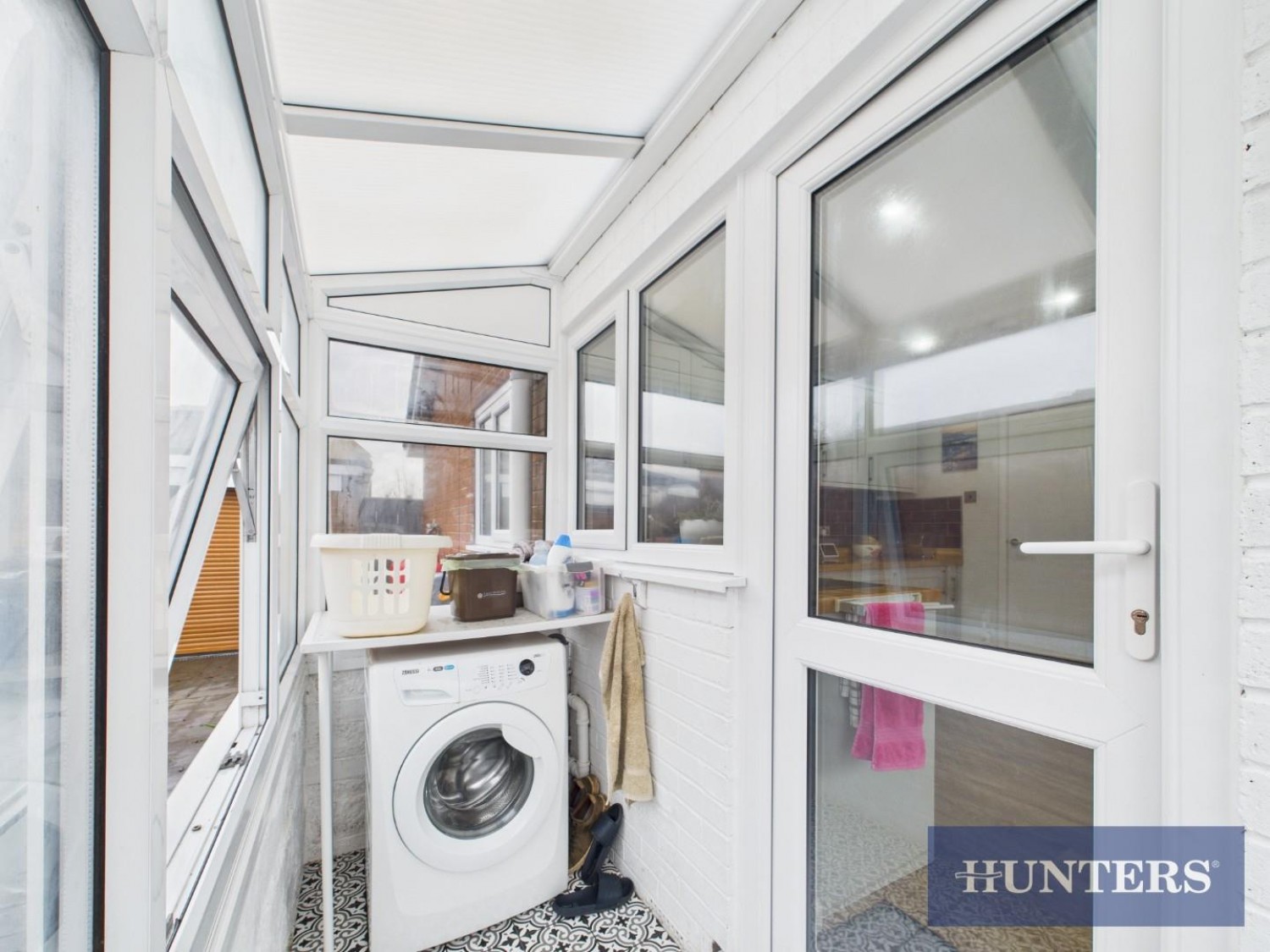 Hollycroft, Barmston, Driffield, YO25 8PP