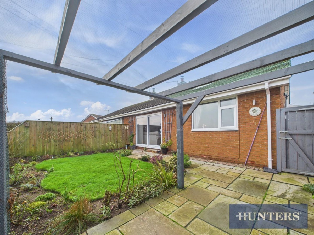 Hollycroft, Barmston, Driffield, YO25 8PP