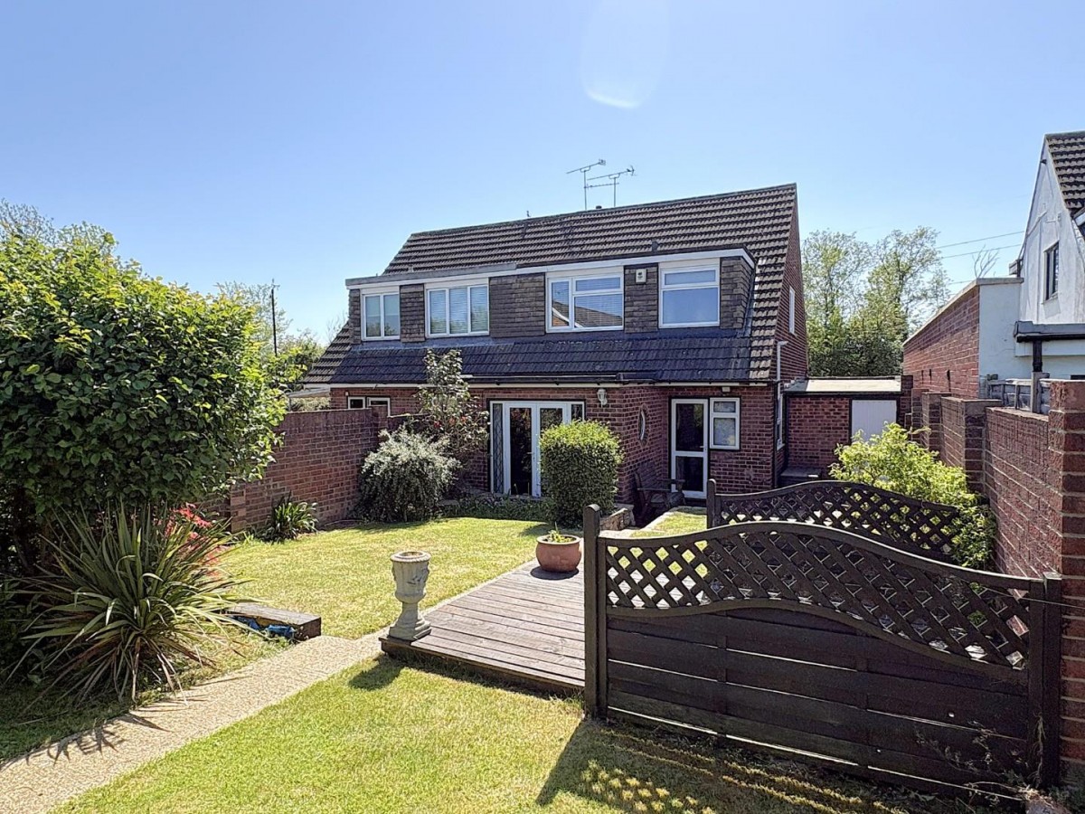 Roman Road, Northfleet, Gravesend, DA11